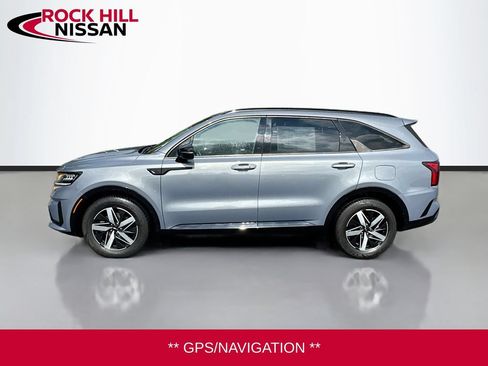 Used 2022 Kia Sorento S FWD image 4