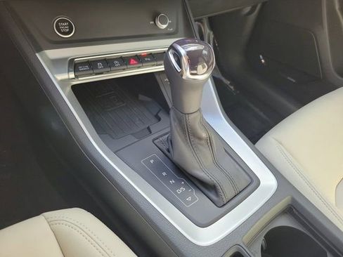 Certified 2025 Audi Q3 2.0T Premium Plus w/ Premium Plus Package image 30