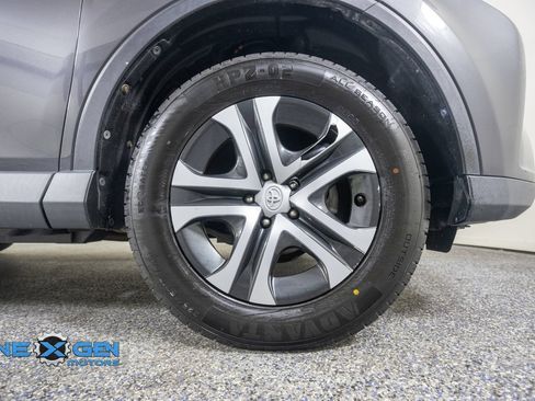 Used 2016 Toyota RAV4 LE FWD image 42