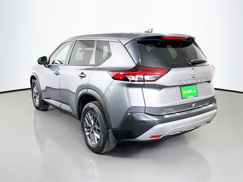 Used 2023 Nissan Rogue S image 7