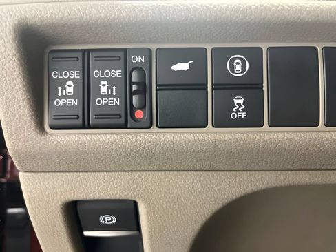 Used 2021 Honda Odyssey EX-L image 25