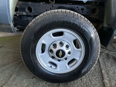 Used 2016 Chevrolet Silverado 2500 W/T image 11