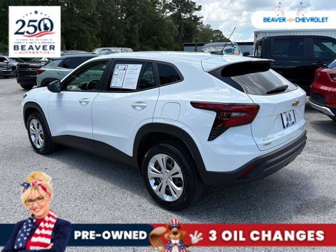 Used 2024 Chevrolet Trax LS FWD image 5