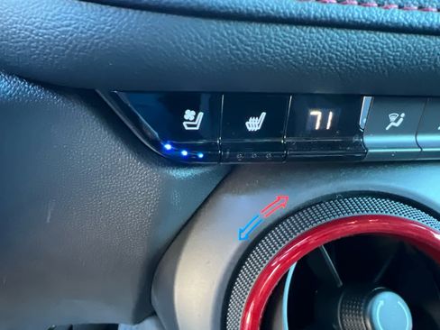 Used 2025 Chevrolet Blazer RS w/ Driver Confidence II Package image 28