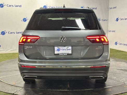 Used 2018 Volkswagen Tiguan SE image 4