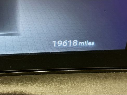 Used 2024 Nissan Ariya AWD image 19