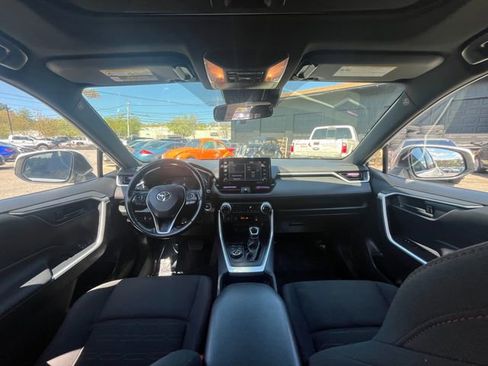 Used 2021 Toyota RAV4 SE w/ Weather & Moonroof Package AWD/4WD image 17