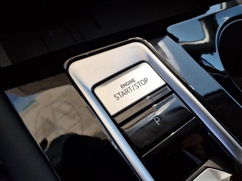 New 2026 Volkswagen Atlas SE image 20