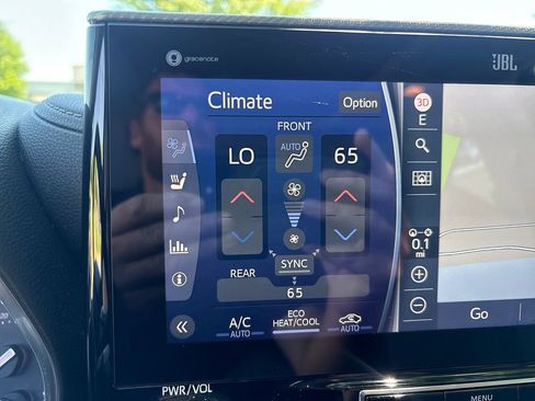 Used 2020 Toyota Highlander Platinum AWD/4WD image 28