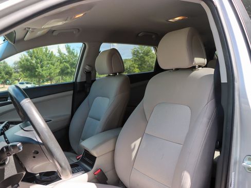 Used 2016 Hyundai Tucson Sport FWD image 14