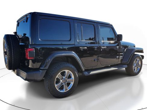 Used 2020 Jeep Wrangler Unlimited Sahara w/ Dual Top Group AWD/4WD image 4