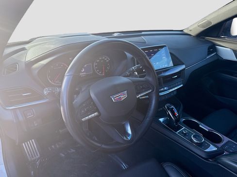 Used 2022 Cadillac CT4 V w/ LPO, ONYX Package image 7