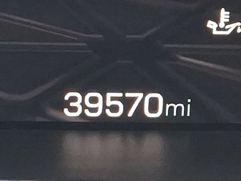 Used 2023 GMC Canyon AT4 image 19