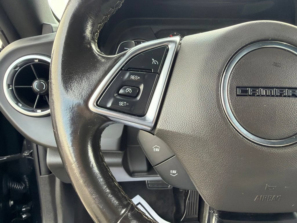 Used 2022 Chevrolet Camaro LT w/ Technology Package RWD image 23