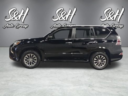 Used 2016 Lexus GX 460 Luxury w/ Preferred Accessory Package AWD/4WD image 18