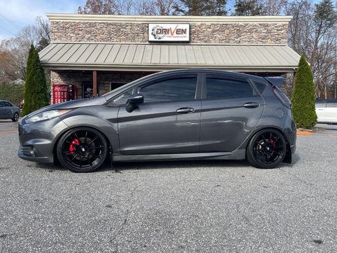 Used 2018 Ford Fiesta ST image 1