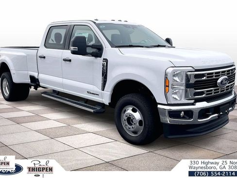 New 2026 Ford F350 XLT w/ FX4 Off-Road Package AWD/4WD image 1