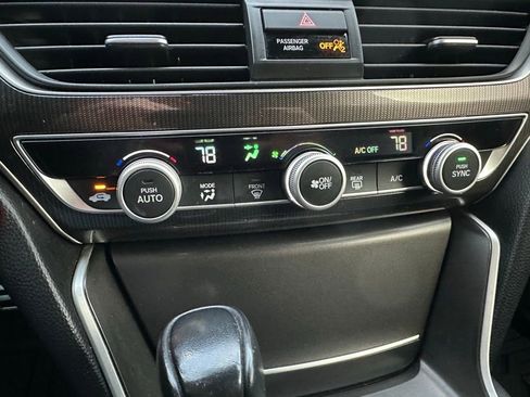Used 2018 Honda Accord Sport image 24