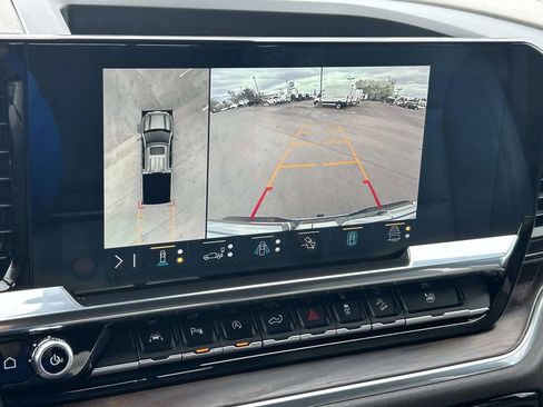 Used 2023 GMC Sierra 1500 SLT w/ SLT Premium Plus Package image 32