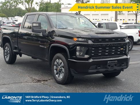 Used 2023 Chevrolet Silverado 2500 Custom w/ Custom Value Package AWD/4WD image 1