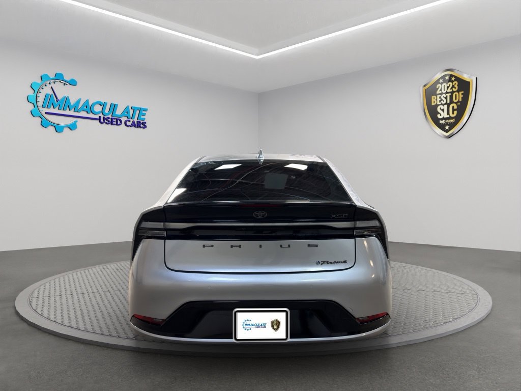 Used 2024 Toyota Prius Prime FWD image 4