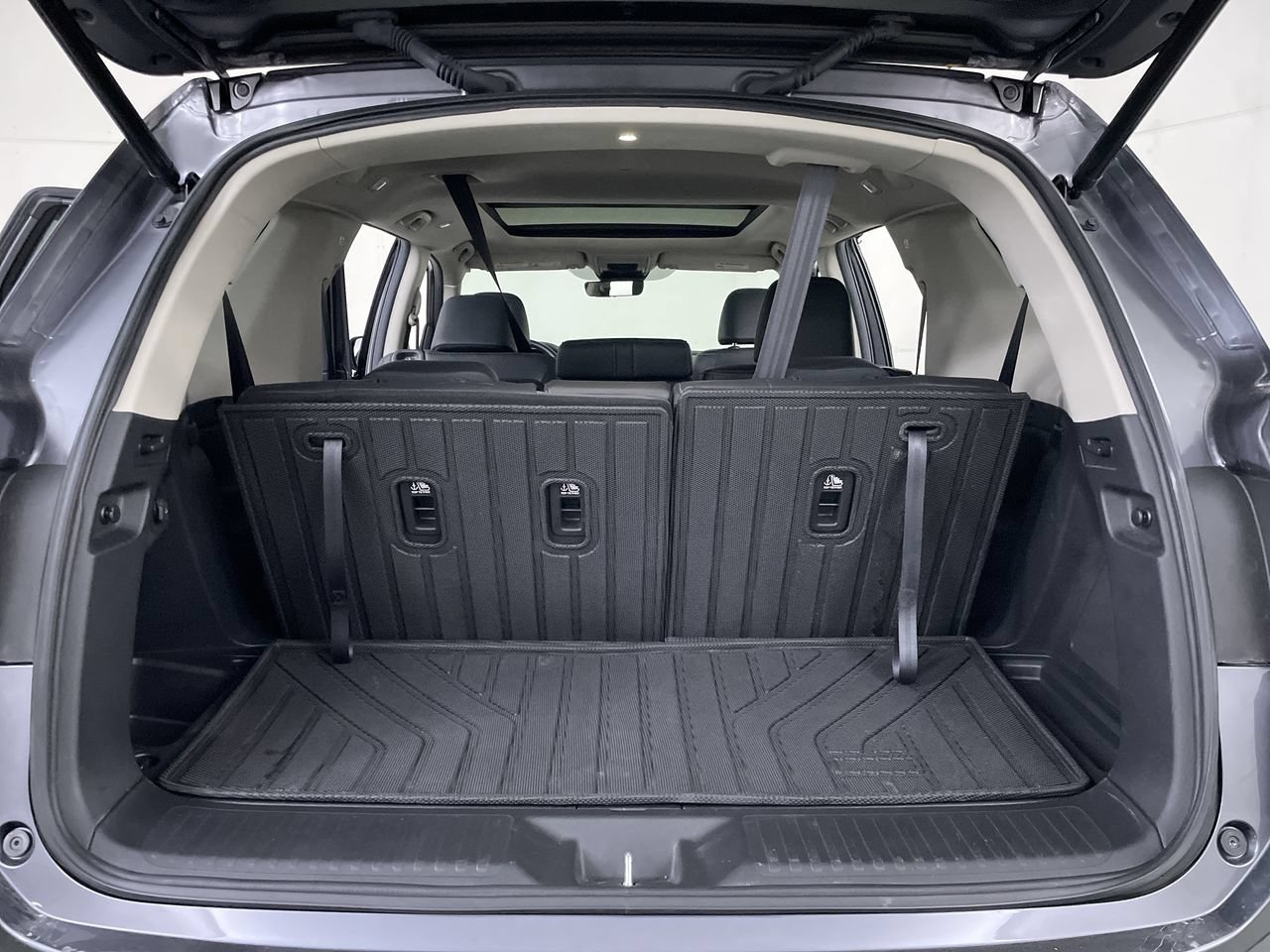 Used 2025 Honda Pilot Touring image 26