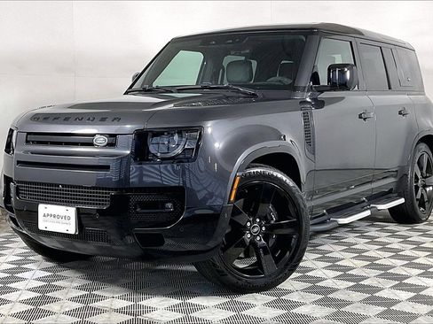 Used 2023 Land Rover Defender 110 V8 image 1