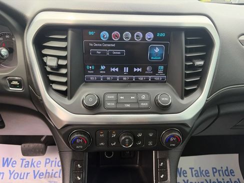 Used 2017 GMC Acadia SLT FWD image 14