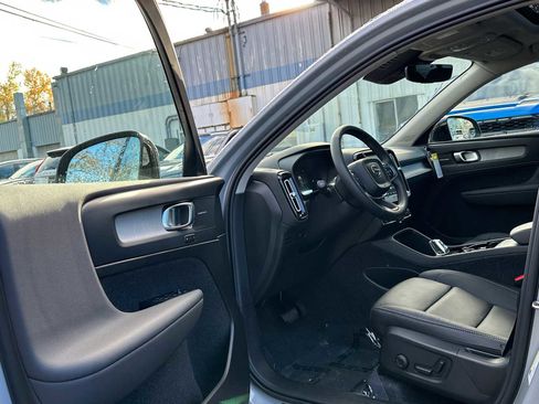 New 2026 Volvo XC40 B5 Ultra w/ Climate Package image 20