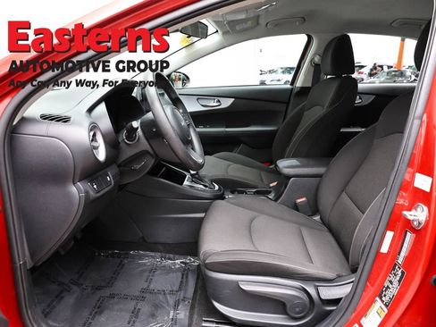 Used 2024 Kia Forte LXS FWD image 13