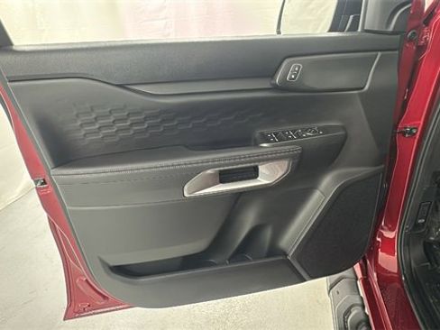 Used 2025 Ford Ranger XLT w/ Advanced Towing Package image 17