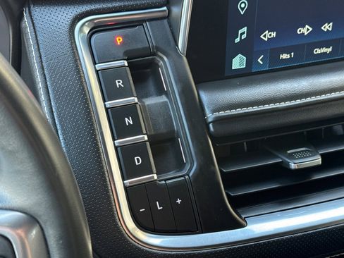 Used 2023 Chevrolet Suburban Premier image 23