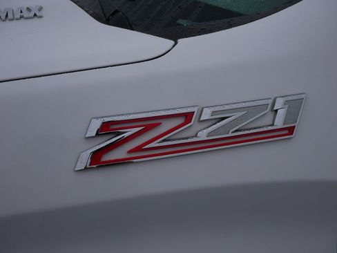 Used 2020 Chevrolet Silverado 1500 LT w/ All-Star Edition image 17