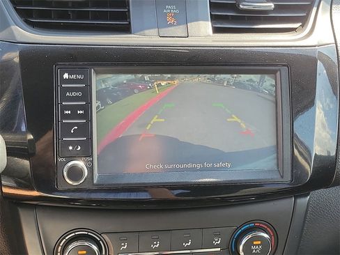 Used 2019 Nissan Sentra S w/ Appearance Package image 8