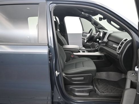 Used 2025 RAM 1500 Big Horn AWD/4WD image 39