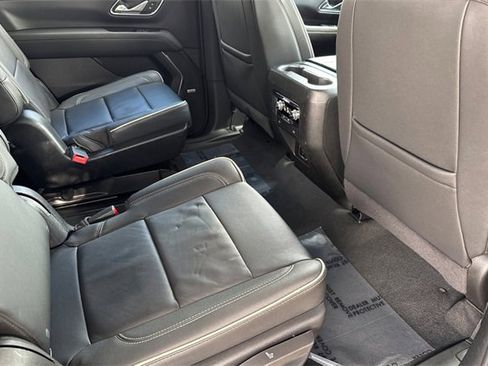 Used 2024 GMC Yukon SLT image 19