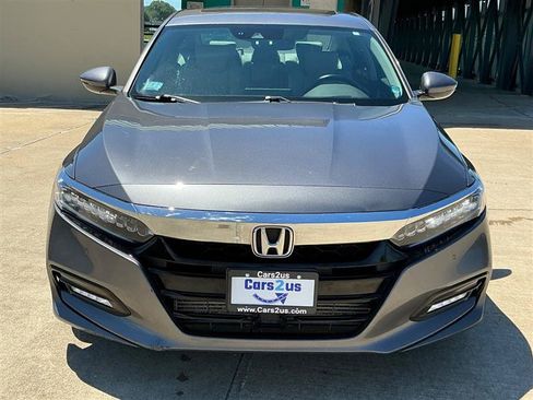 Used 2018 Honda Accord Touring image 11