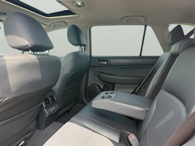 Used 2019 Subaru Outback 2.5i Limited AWD/4WD image 9