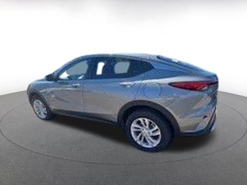 Used 2025 Buick Envista Preferred image 7