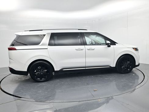 Certified 2024 Kia Carnival SX Prestige image 8