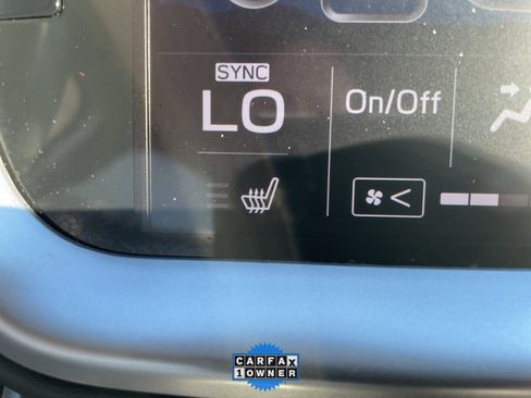 Used 2021 Subaru Outback Limited image 29