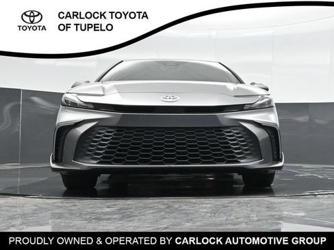 Used 2025 Toyota Camry SE w/ Convenience Package FWD image 41