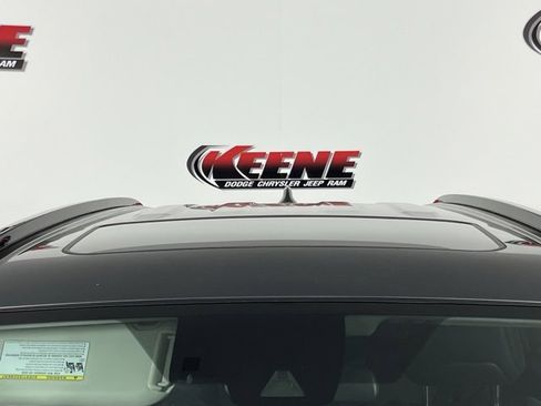 Used 2020 Toyota RAV4 XLE Premium image 8