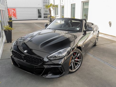 Used 2022 BMW Z4 M40i w/ Premium Package RWD image 3