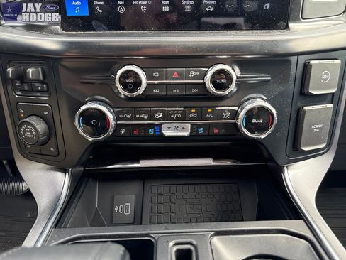 Certified 2025 Ford F150 Platinum w/ Equipment Group 702A High AWD/4WD image 23