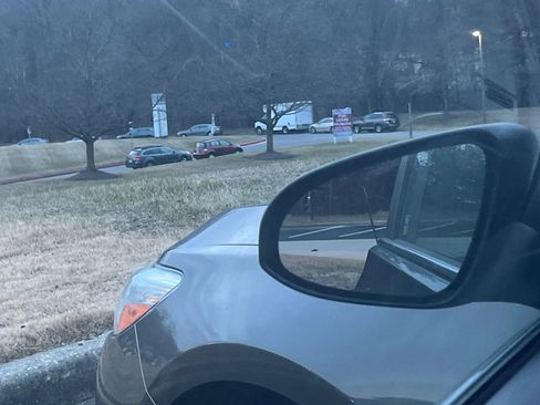 Used 2015 Toyota Camry LE image 15