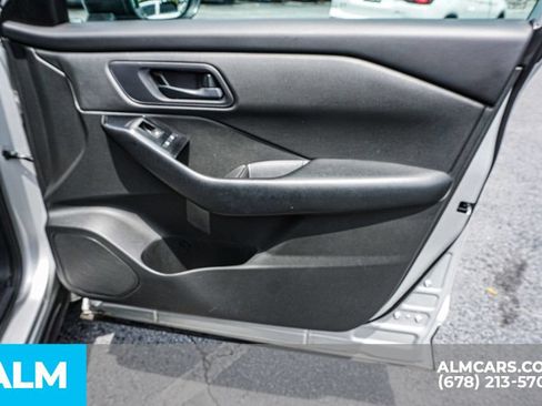 Used 2024 Nissan Rogue S FWD image 49