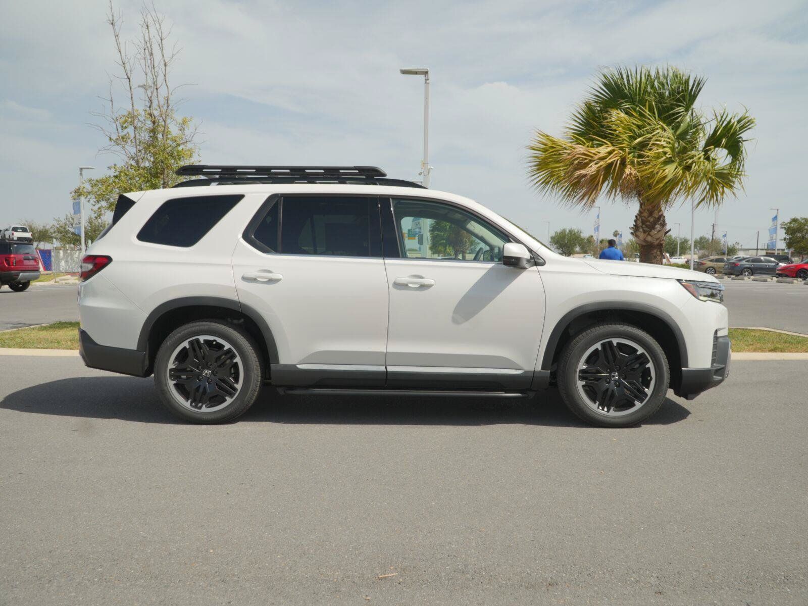 New 2026 Honda Pilot image 4