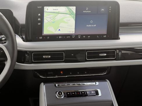 Used 2026 Lincoln Aviator 2WD image 15