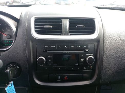 Used 2011 Dodge Avenger Mainstreet image 17